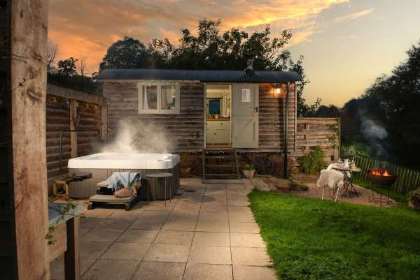 Cherry Blossom, Devon Heaven Hideaways, Kenn