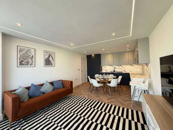 Apartment 3, Oasis Sands, Porth
