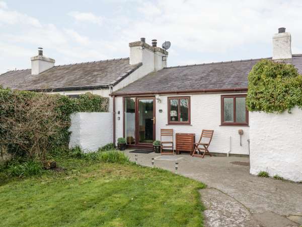 Bwthyn, Moelfre