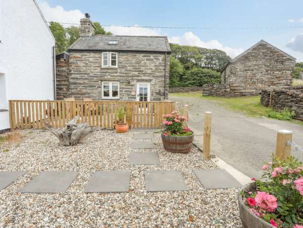 Little House, Llandecwyn