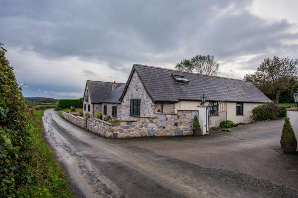 Arosfa, Trelawnyd