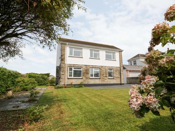 Awel-Y-Mor, Bude