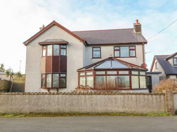 Rhiangwyn, Cemaes Bay