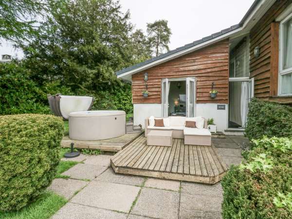 Lake Lodge, Bowness-on-windermere