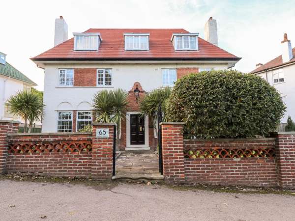Yardley Manor, Scarborough