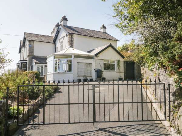 Yewbarrow Cottage, Grange-over-sands