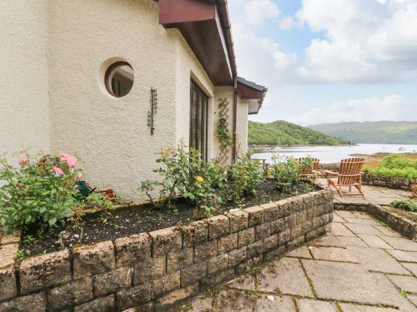 Allt An Dorran, Salen