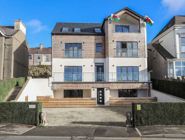 Bryn Min Manton Penthouse, Caernarfon