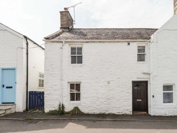 2 Burnside Place, Kirkcudbright