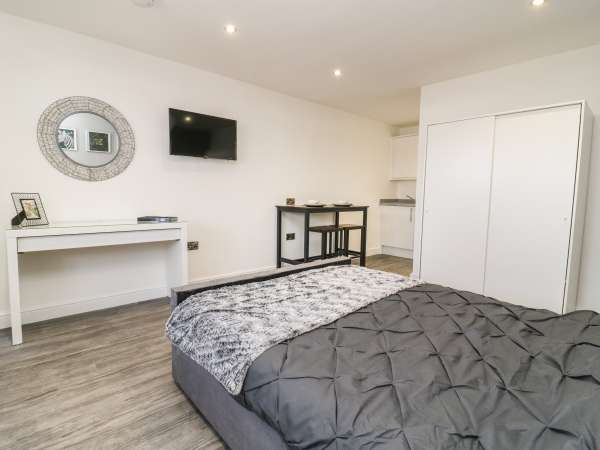 Chalet 5, Sherburn