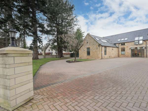 1 The Coach House, Elgin