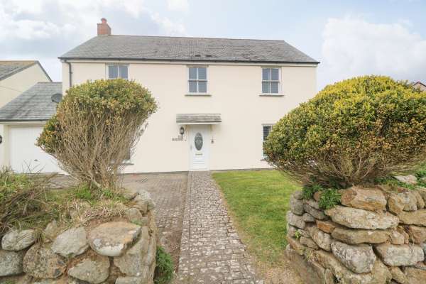 15 Tower Meadows, St Buryan