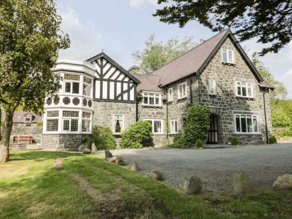 Gwern Borter Manor, Conwy