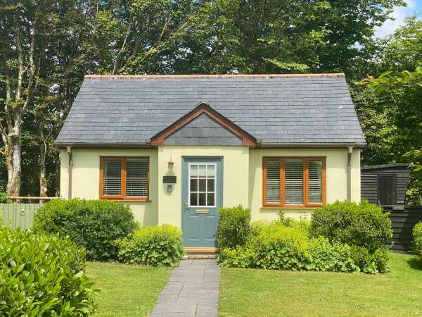 Number 17 Bell Cottage, Camelford