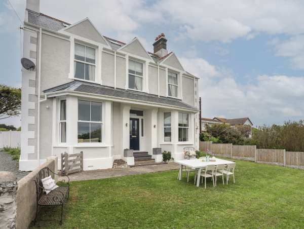 1 Tirionfa, Trearddur Bay