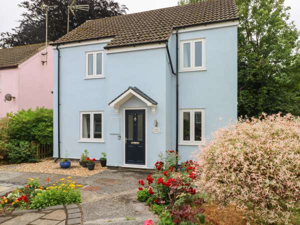 Mews Cottage Image 1