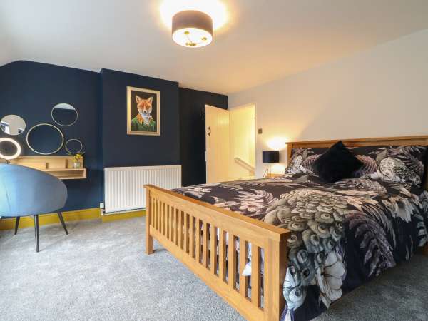 The Foxes Den, Tean