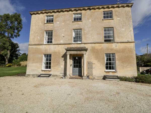 Rockstowes House, Dursley