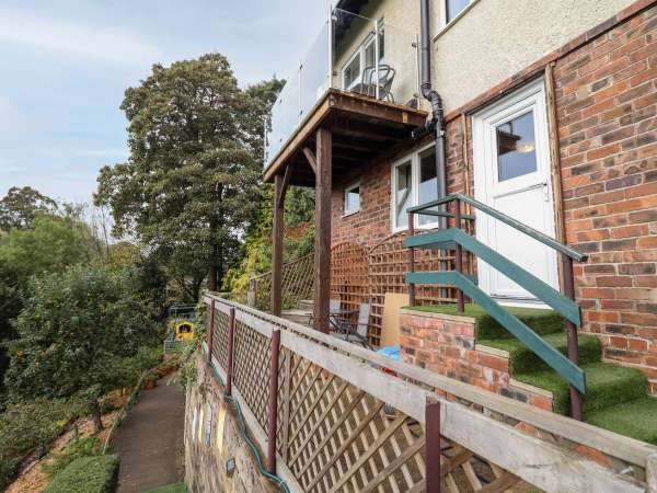 Westoe Hideaway, Llangollen