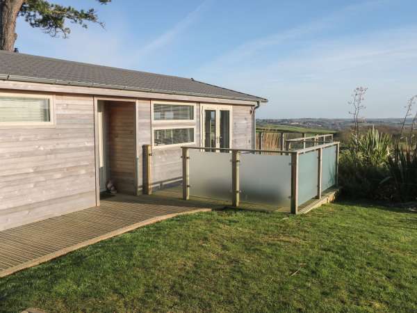 12 Faraway Fields, Dobwalls