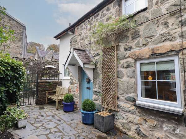 3 Ivy Court, Dolgellau