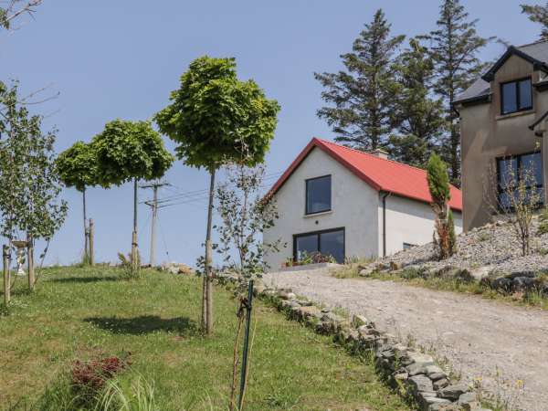 The Ring Fort Lodge, Glenties, County Donegal