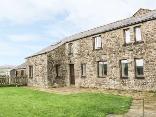 Orcaber Farm Barn, Austwick  