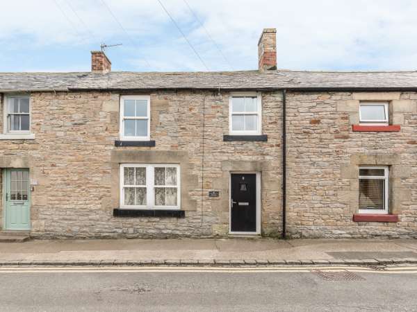Fisherman's Cottage Image 1