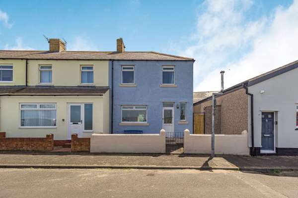 2 Bay View, Amble