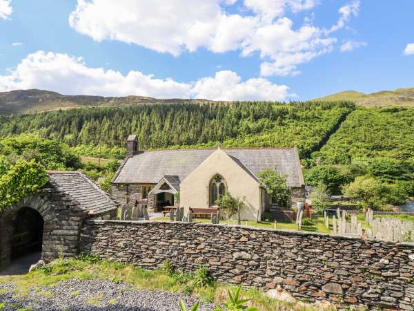 St.Mary's, Tal Y Llyn