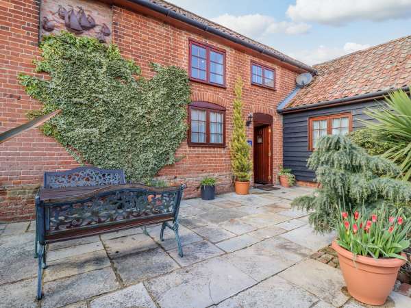 Hayloft Cottage, Little Glemham