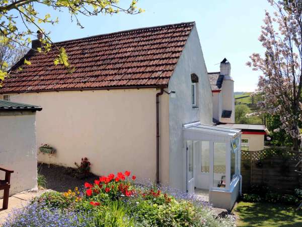 Bank Hall Farm - The Cottage, Parkham
