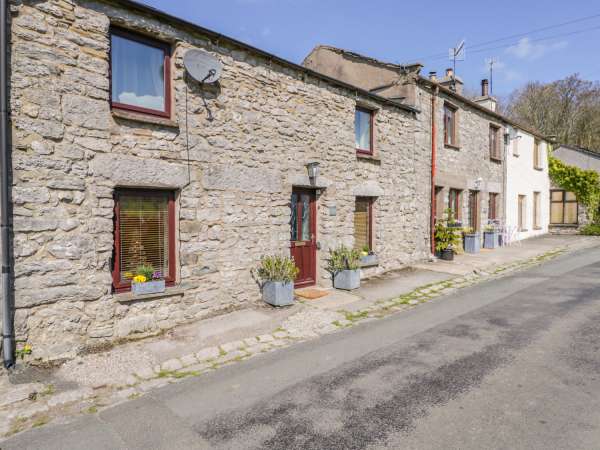 Rosemary Cottage, Burton-in-kendal