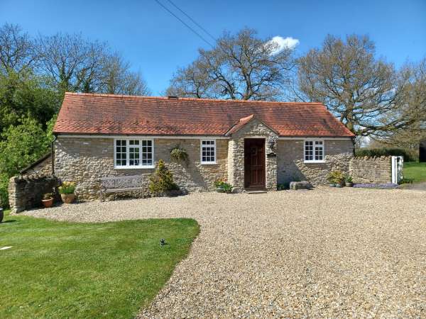 Magpie Cottage, South Brewham