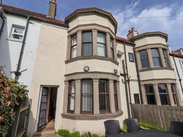 Mayfield Manor, Whitby