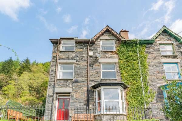 1 Isygraig, Corris