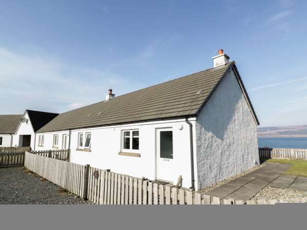 Poppies Cottage, Craignure, Isle Of Mull
