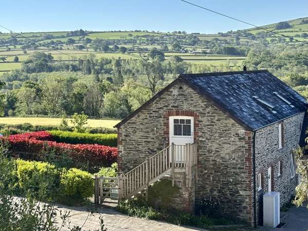 Lloft Gwair - Hayloft, Crymych