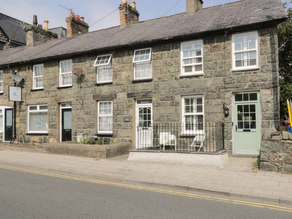 Llawenfan, Criccieth
