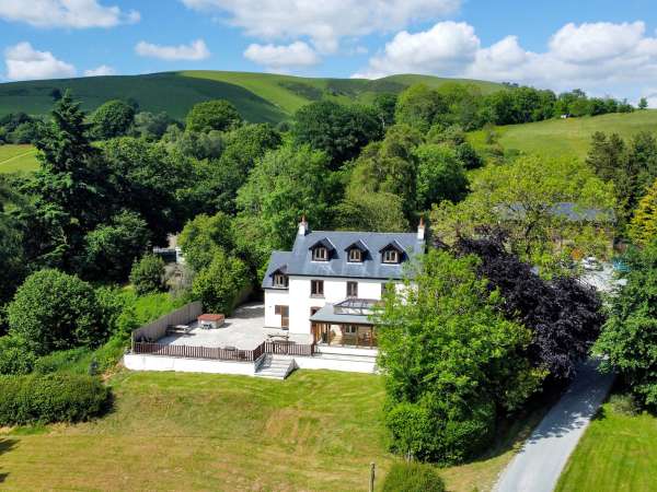Oakwood House, Rhayader