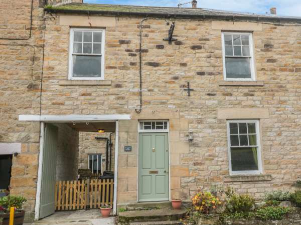 Hare &amp; Hounds House, Allendale