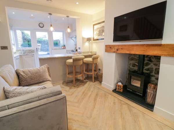 8 Crown Lane, Conwy