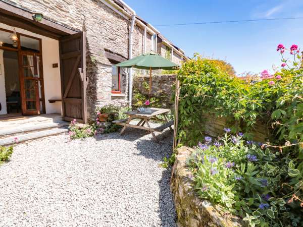 2 Easton Barn, Bigbury