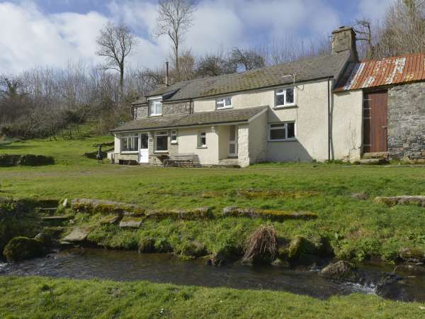 East Cleave, Bridestowe